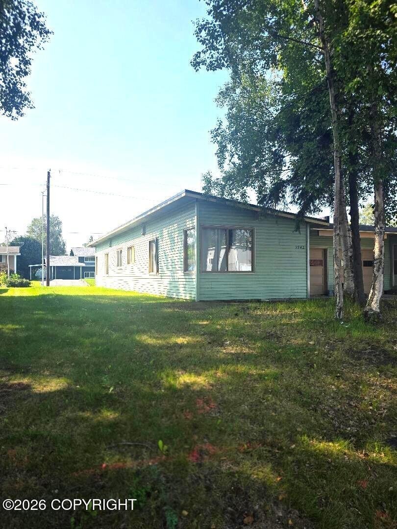 Anchorage, Alaska, United States 2 - 18703174
