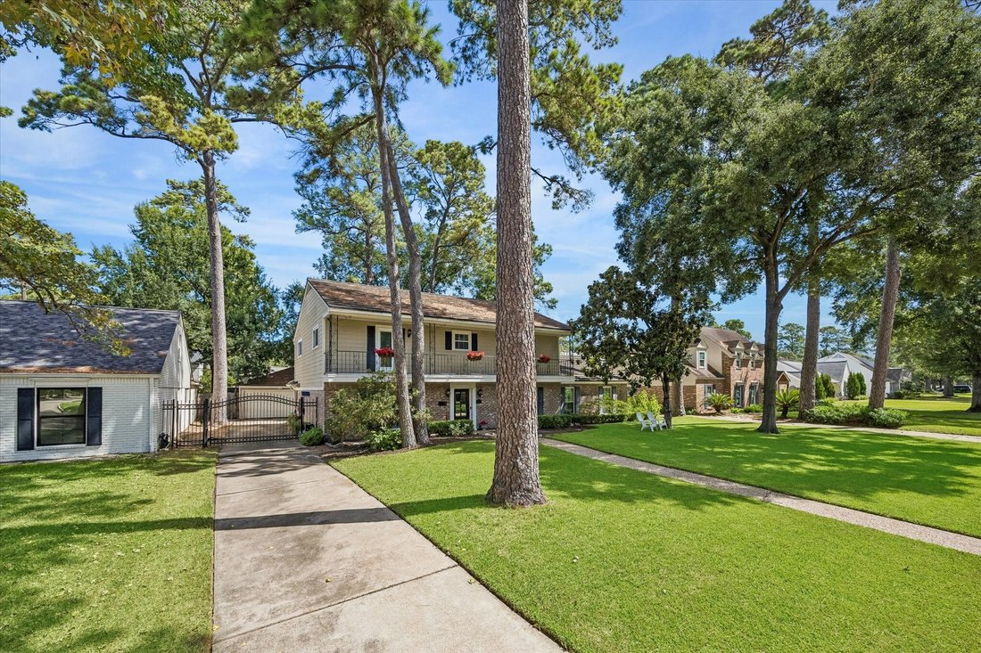 House in Houston, Texas, United States 3 - 18704197
