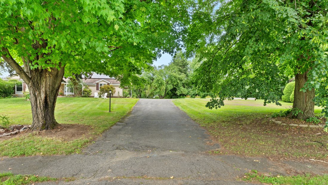 House in Pittsfield, Massachusetts, United States 2 - 18704445
