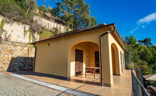 Villa in Cipressa, Liguria, Italy 1