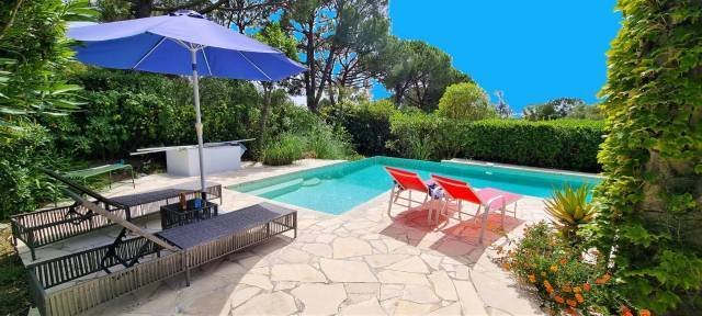 Villa in Route de Grasse, Villeneuve-Loubet, France 4 - 15663912