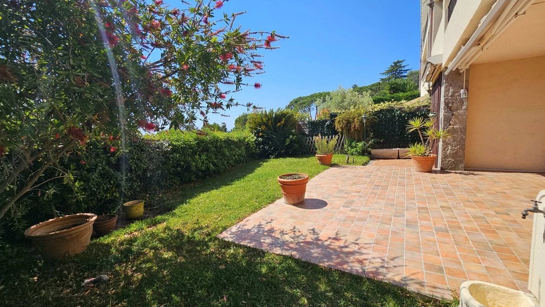Apartment in Route de Grasse, Villeneuve-Loubet, France 4 - 18009220