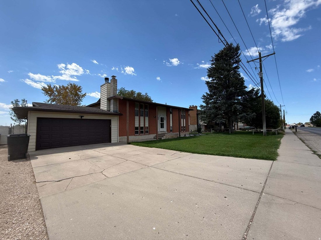 House in Clearfield, Utah, United States 2 - 18711143
