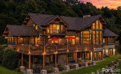 House in Leicester, North Carolina, United States 1