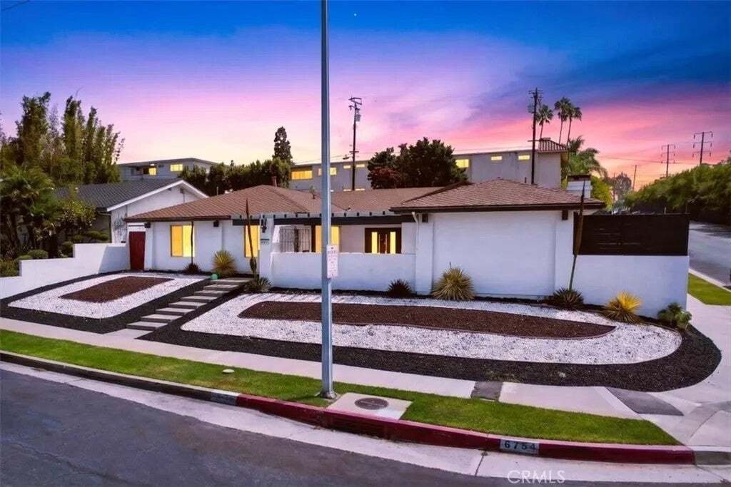 House in Los Angeles, California, United States 1 - 18708641