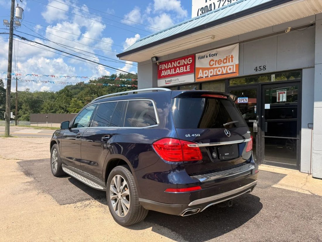 Suv in Marmet, WV, United States 3 - 18712079