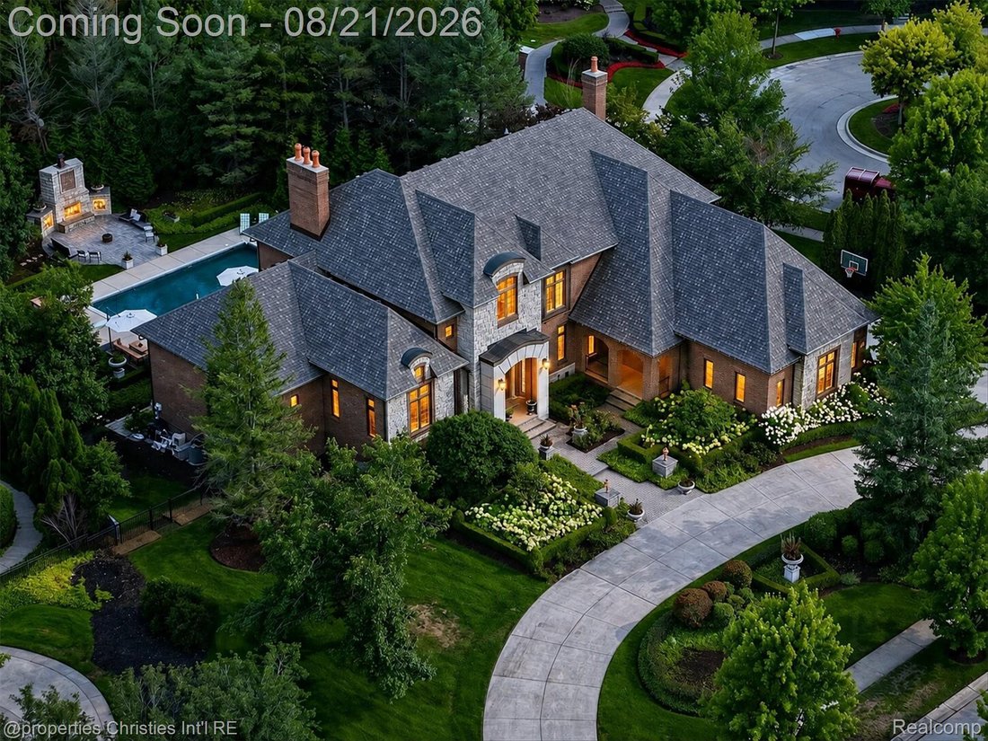 House in Novi, Michigan, United States 1 - 18709322