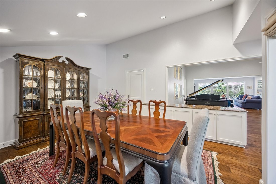 House in Houston, Texas, United States 3 - 18704697