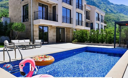 Villa à Podostrog, Budva, Monténégro 1