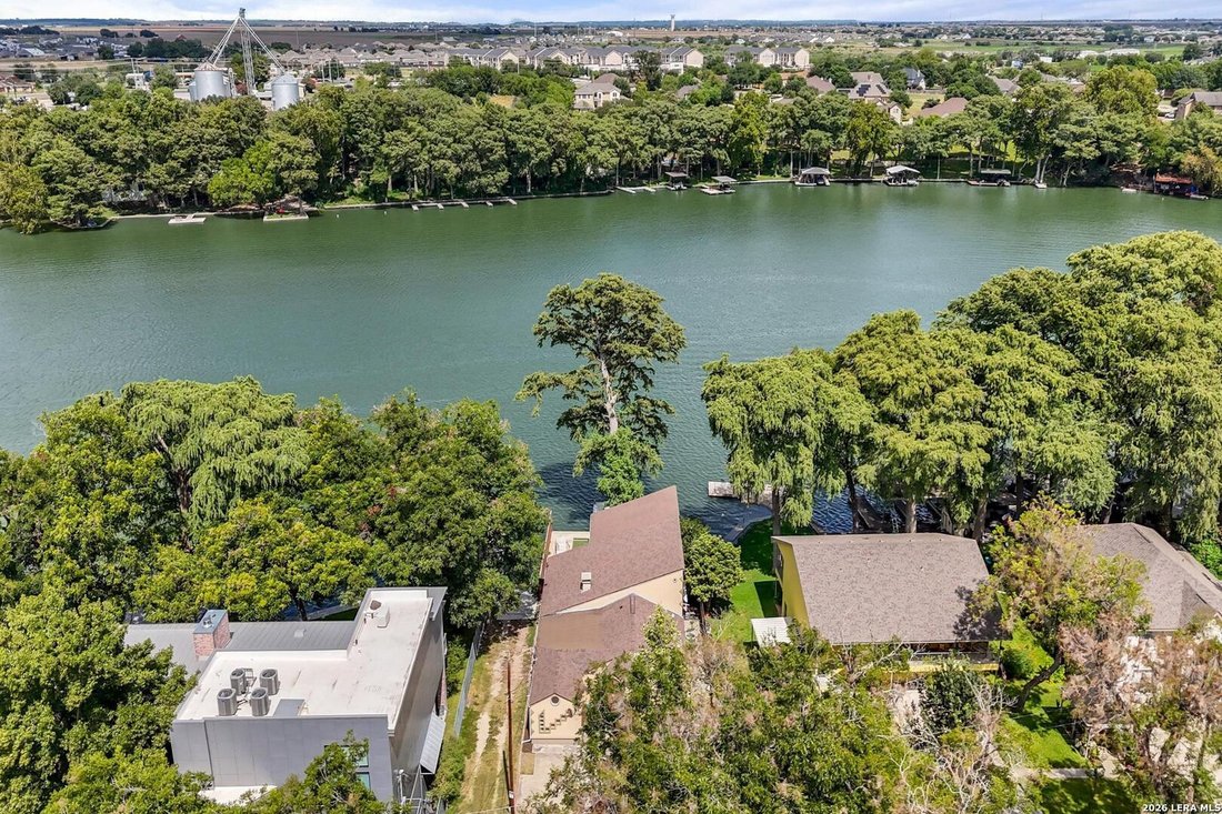 House in New Braunfels, Texas, United States 5 - 18706503