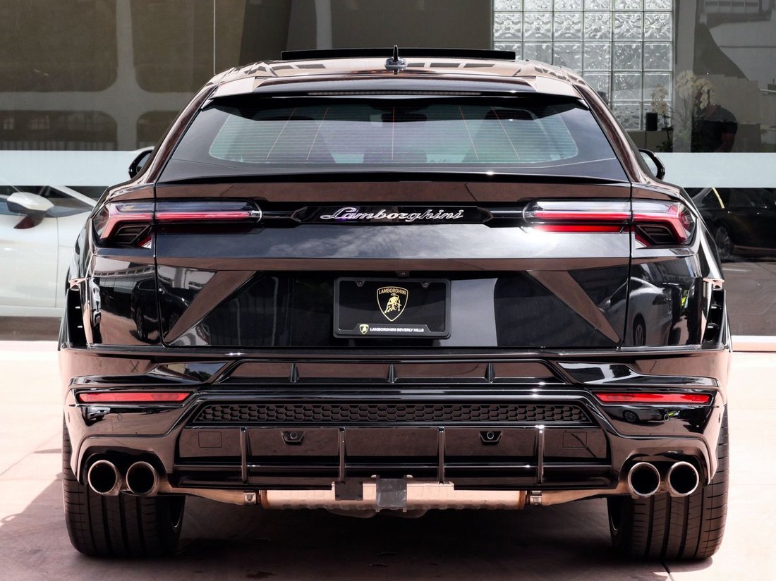Suv in Beverly Hills, CA, United States 4 - 18546500