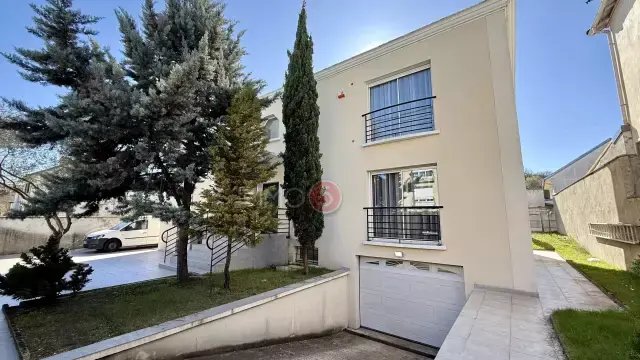 House in Centre Ville, Villemomble, France 2 - 17326947