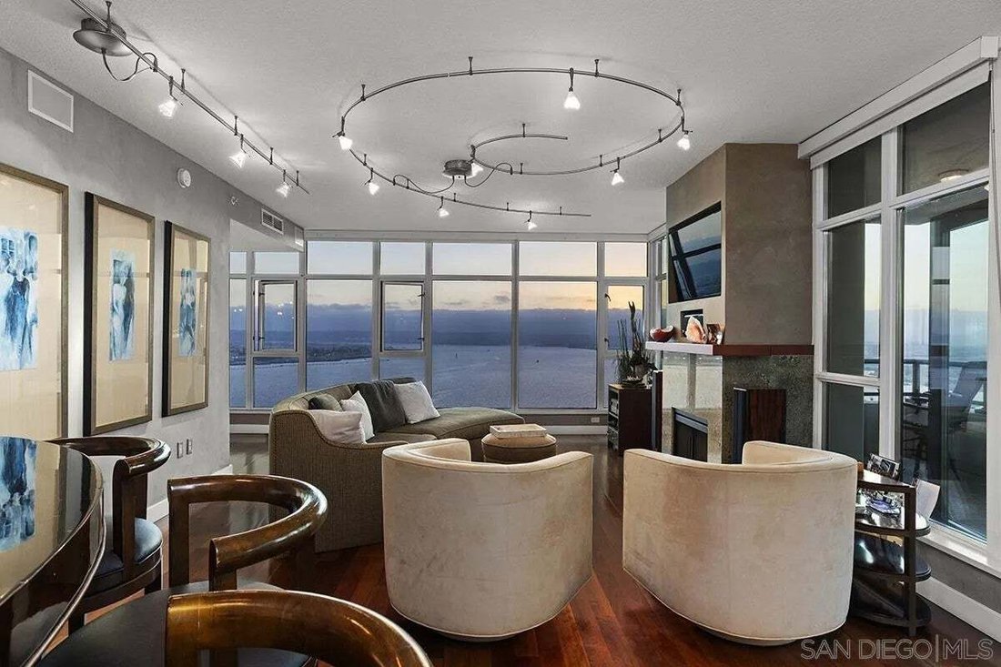 Condo in San Diego, California, United States 1 - 18705848