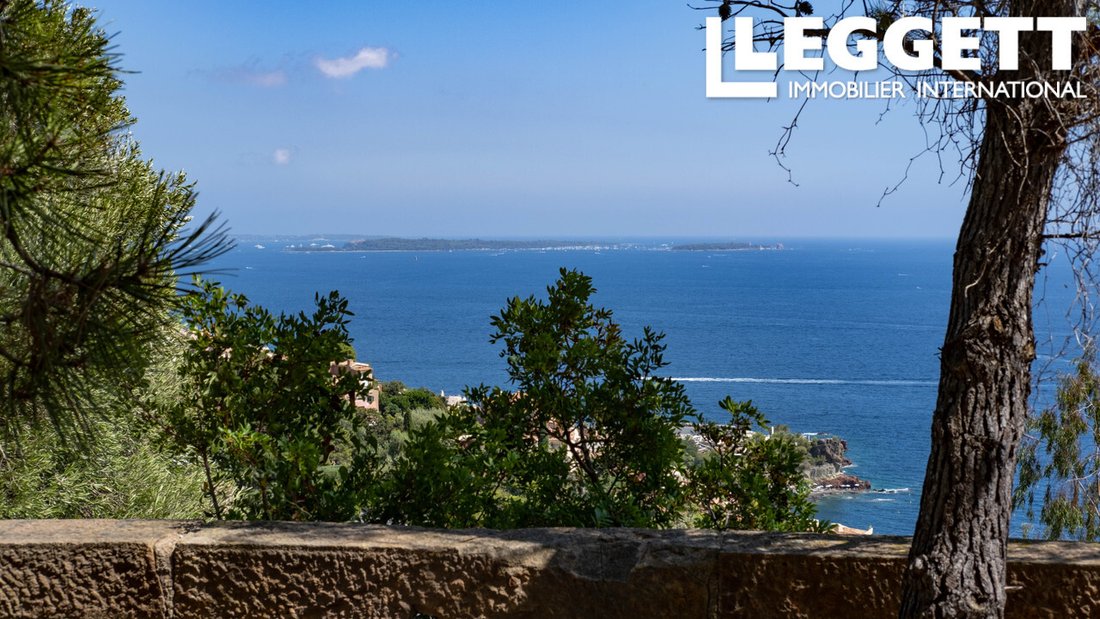 Château à Théoule-sur-Mer, Provence-Alpes-Côte d'Azur, France 5 - 18707209