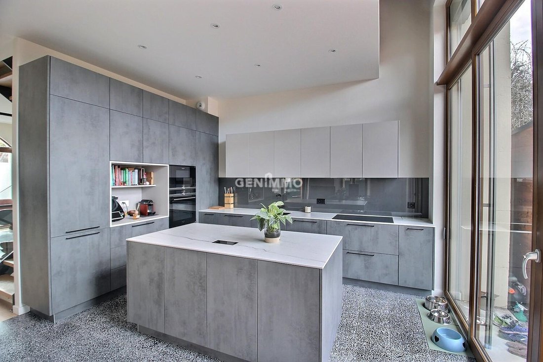 Casa en Gy, Ginebra, Suiza 1 - 18714685