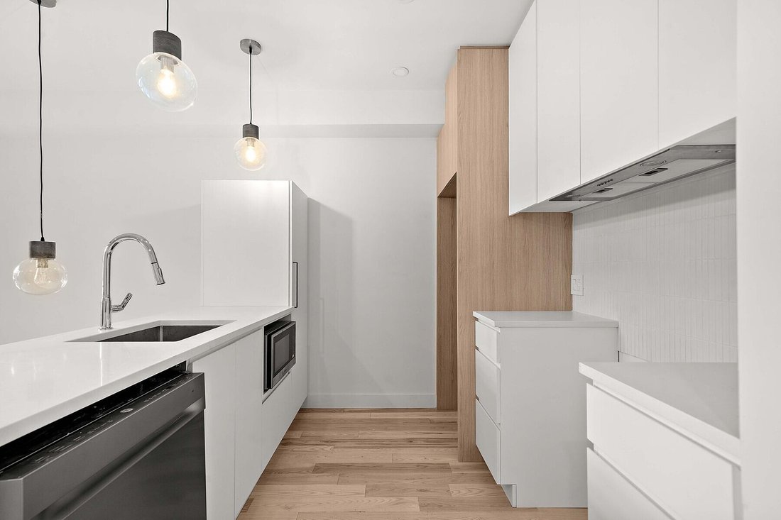 Condo in Montréal, Quebec, Canada 2 - 18708925
