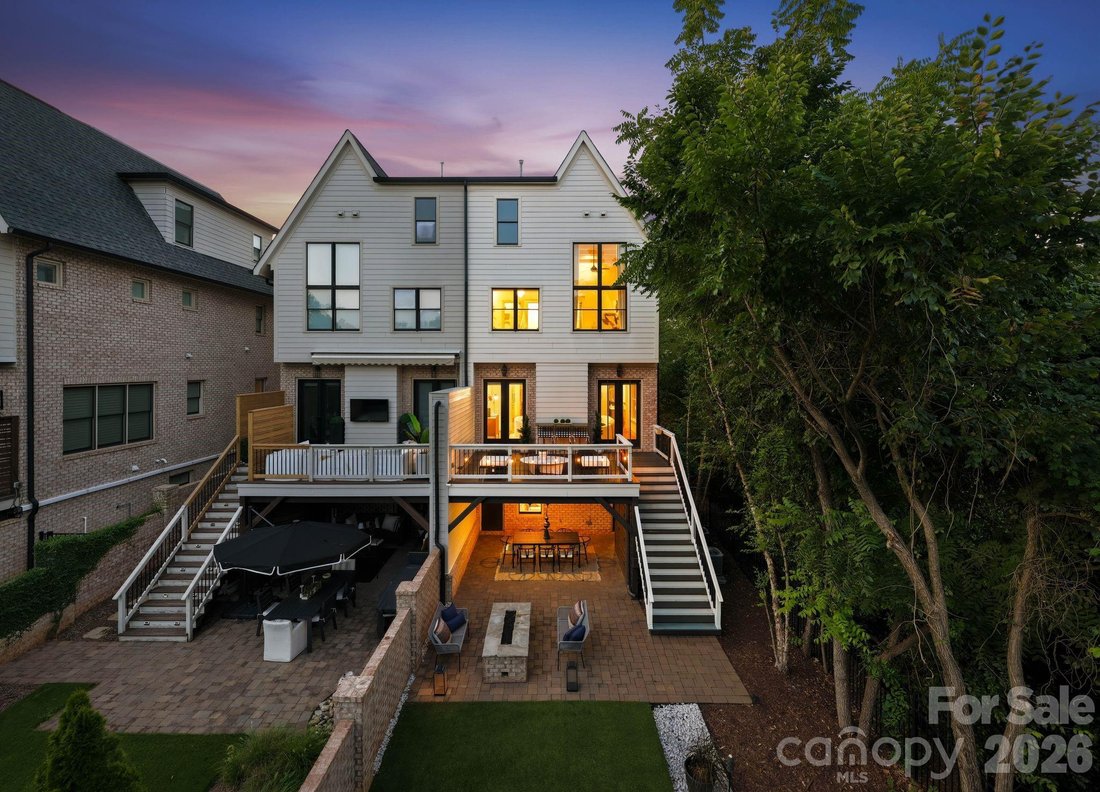 Villa in Charlotte, North Carolina, United States 2 - 18713418