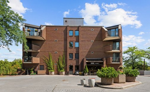Condo in Ottawa, Ontario, Canada 1