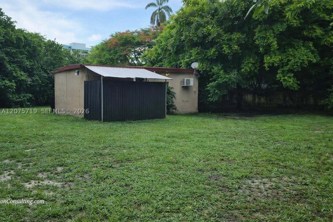 Maison à Miami Gardens, Floride, États-Unis 4 - 18706049