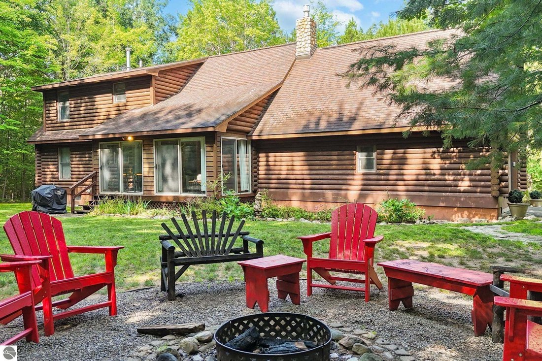 House in Traverse City, Michigan, United States 2 - 18705154