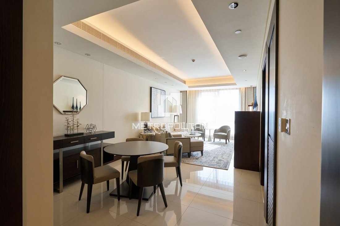 Apartment in Burj Khalifa Lake, Downtown Dubai, Dubai 4 - 18704550