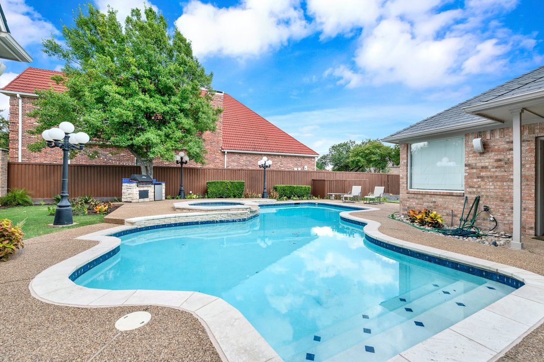 House in Plano, Texas, United States 4 - 18706435