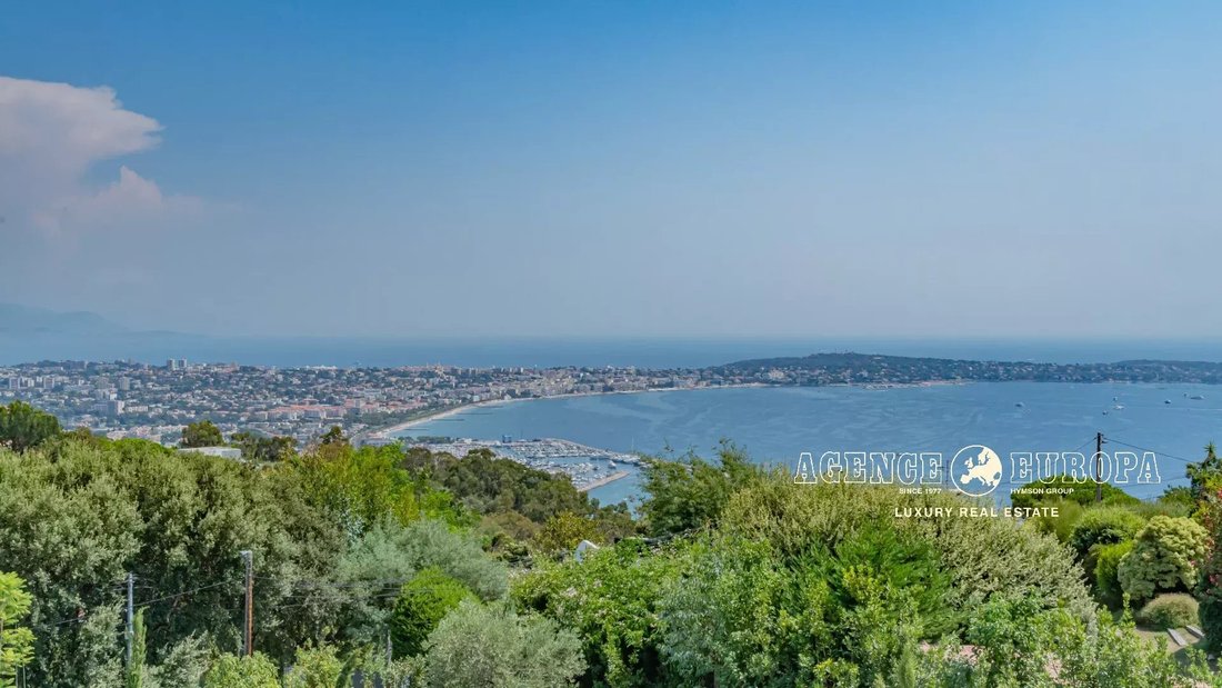 Villa in La Maure-Super Cannes, Vallauris, France 2 - 18704259