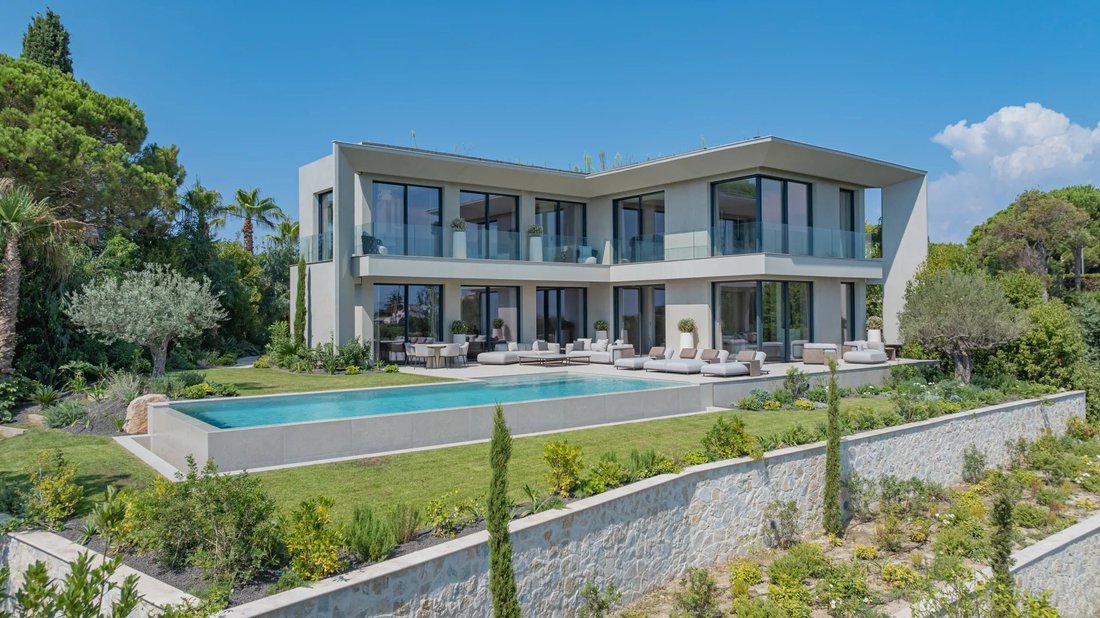 Villa in La Maure-Super Cannes, Vallauris, France 1 - 18704259