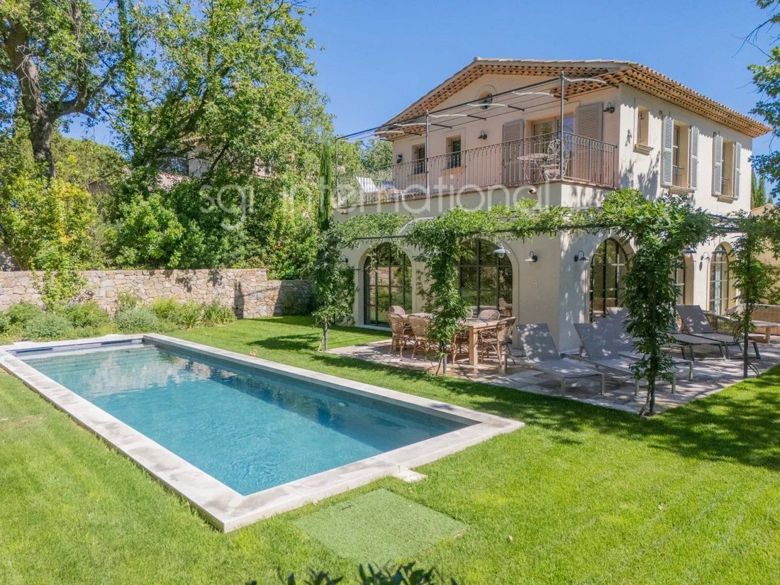 House in Zone Ouest Urbaine, Saint-Tropez, France 5 - 18168774