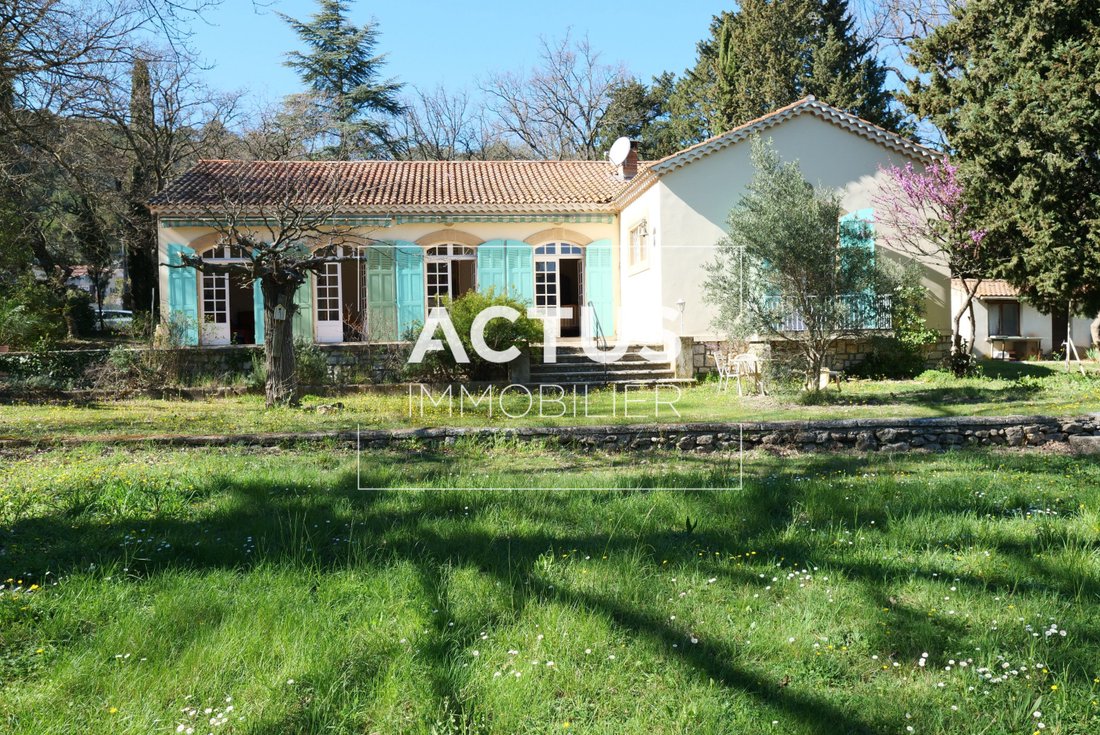 House in Lamanon, Provence-Alpes-Côte d'Azur, France 1 - 18709143
