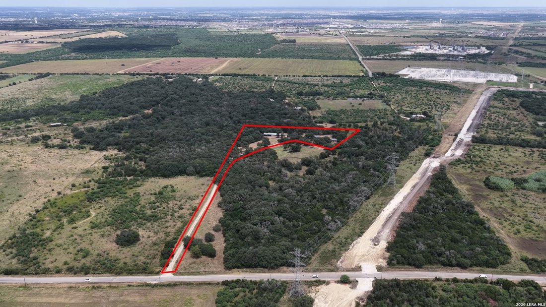 House in Seguin, Texas, United States 2 - 18713042