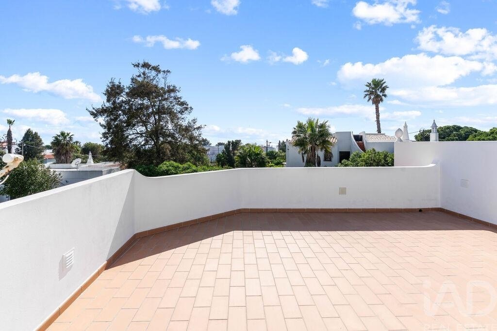 Townhouse in Lagoa e Carvoeiro, Algarve, Portugal 2 - 18709183