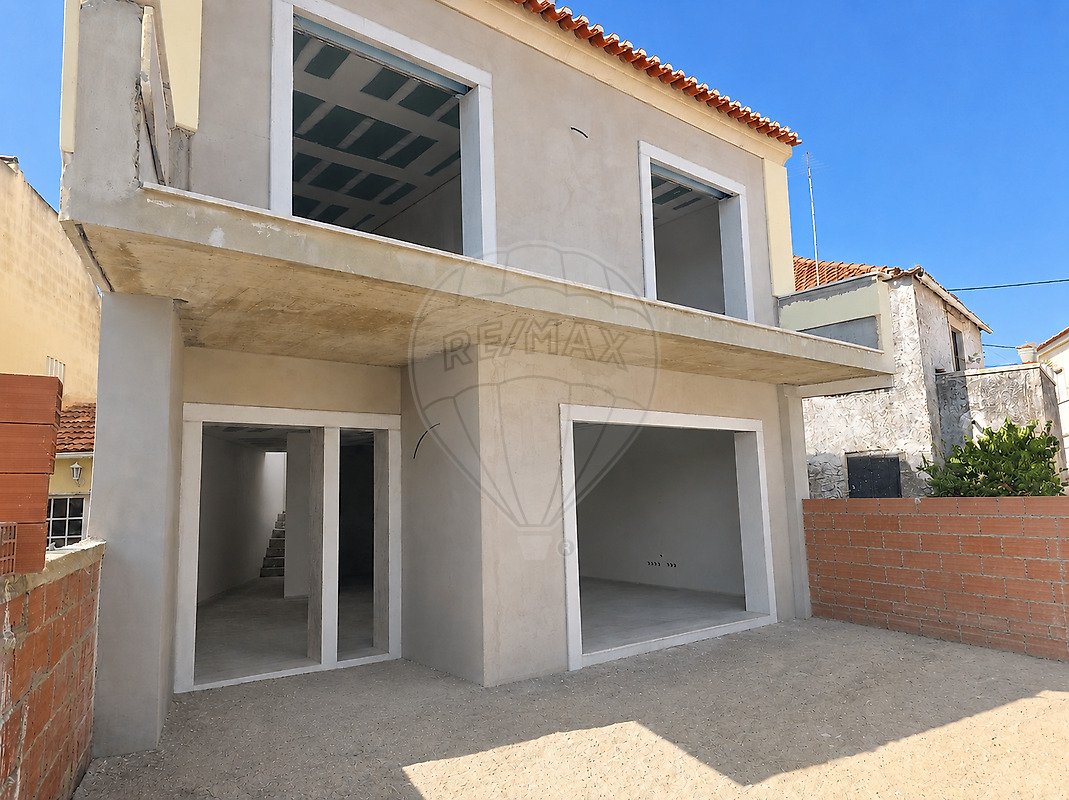 House in Almargem do Bispo, Lisbon, Portugal 1 - 18703223