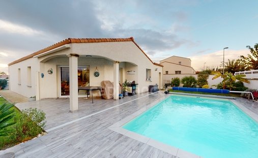 House in Centre Ville, Royan, France 1