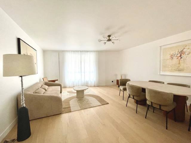Apartment in Porte Dauphine, Paris 16e Arrondissement, Paris 3 - 17270541
