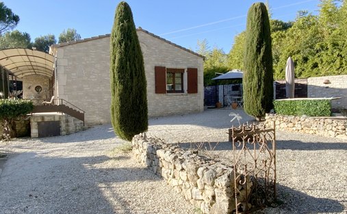 Casa en Uzès, Occitania, Francia 1