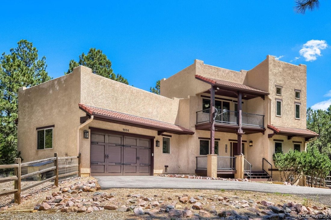 House in Colorado Springs, Colorado, United States 3 - 18713037
