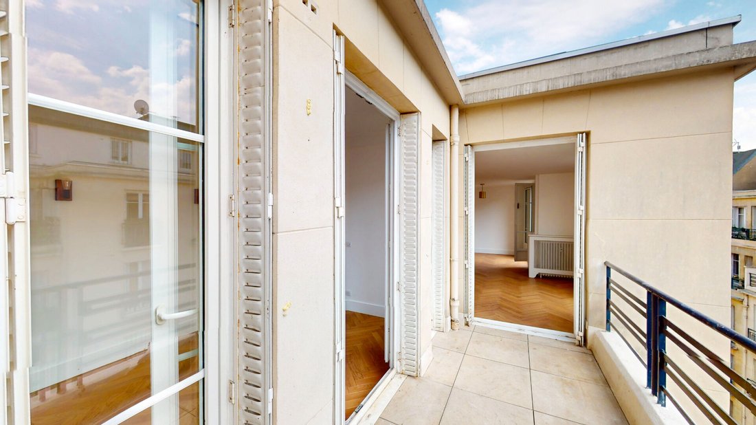 Apartment in Auteuil Nord, Paris 16e Arrondissement, Paris 2 - 18713554