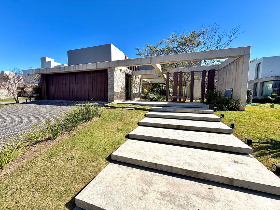 House in Córdoba, Cordoba, Argentina 1 - 18703993