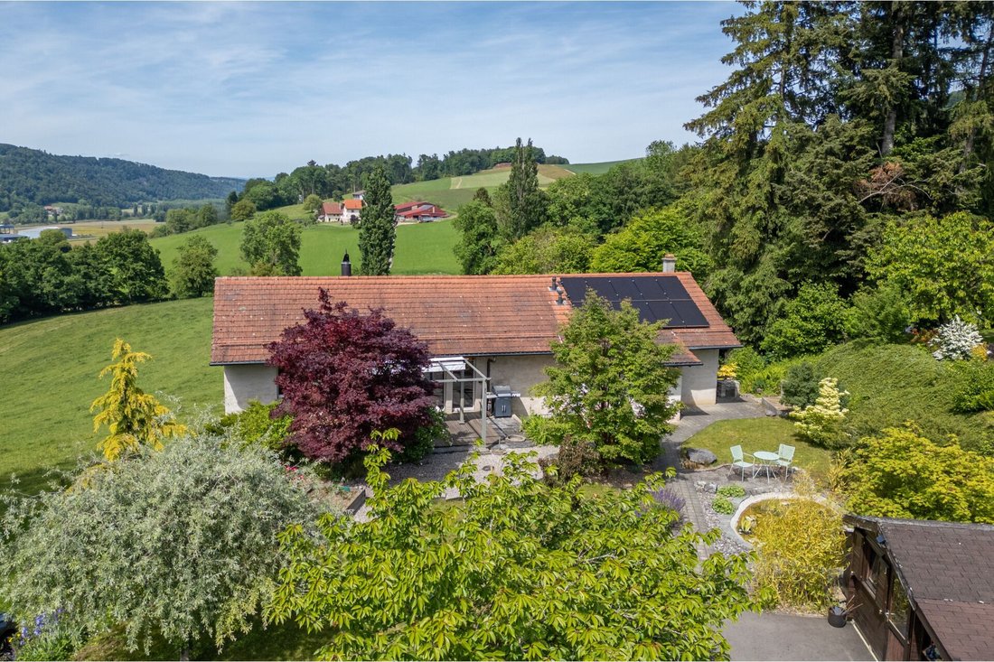 Villa in Lucens, Vaud, Switzerland 2 - 18710076