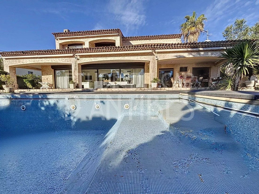 Villa en Les Bastides, Antibes, Francia 3 - 15418303