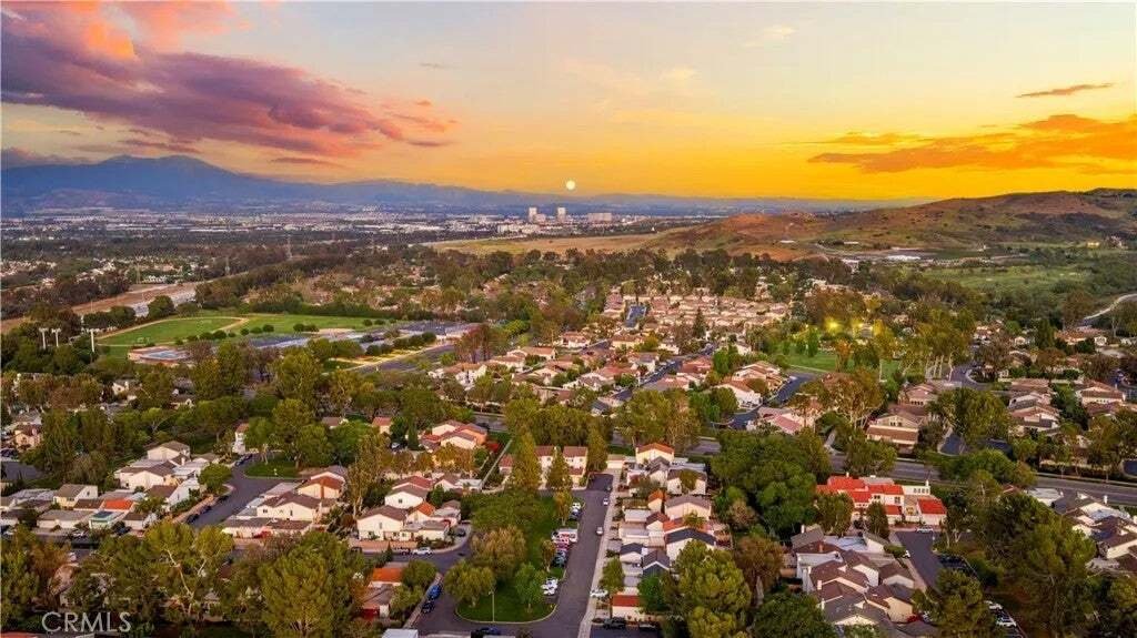 Condo in Irvine, California, United States 2 - 18700854