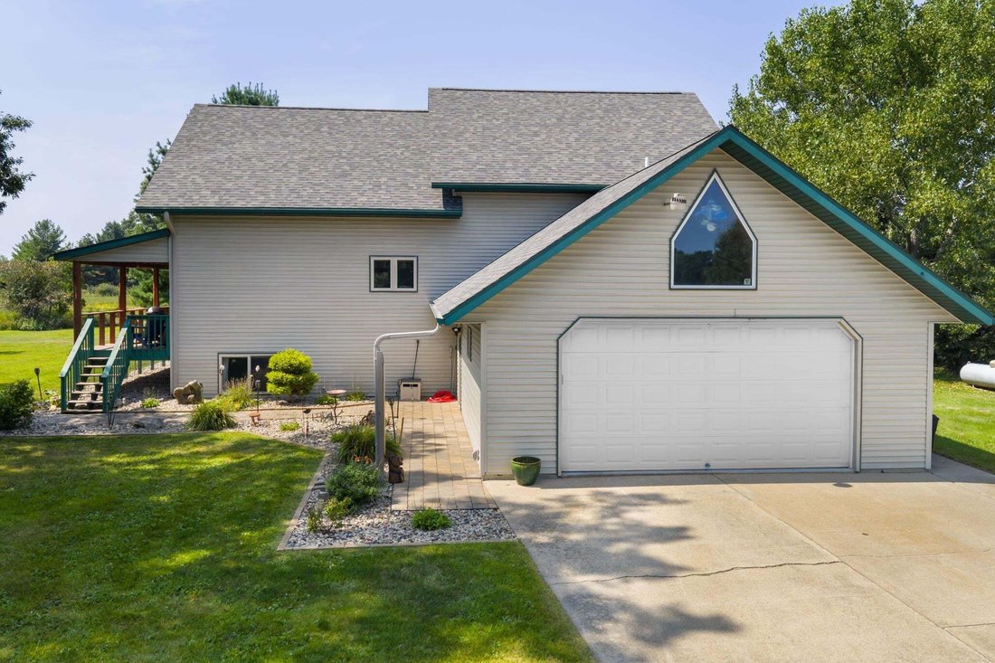 House in Tomah, Wisconsin, United States 2 - 18705775