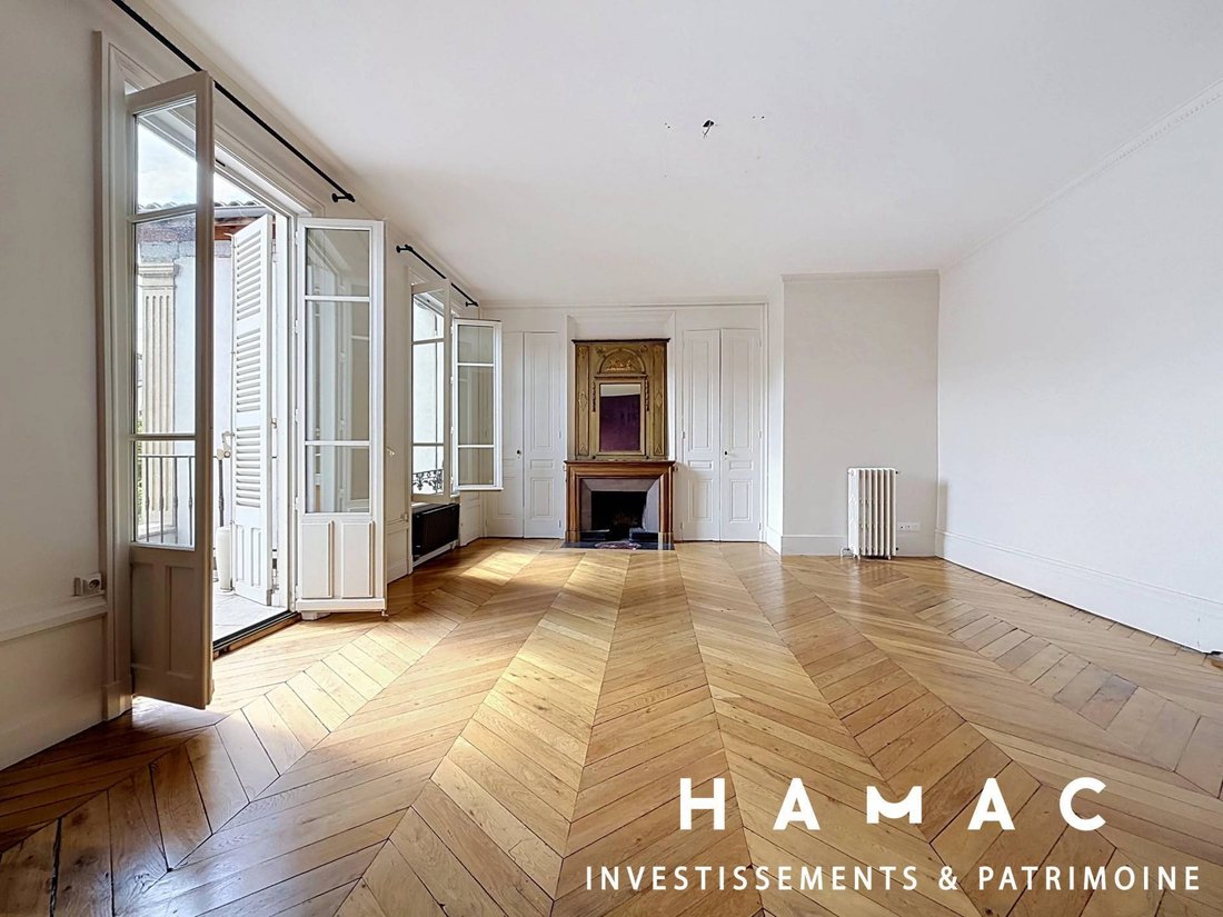 House in Sainte-Foy-lès-Lyon, Auvergne-Rhône-Alpes, France 2 - 16461408