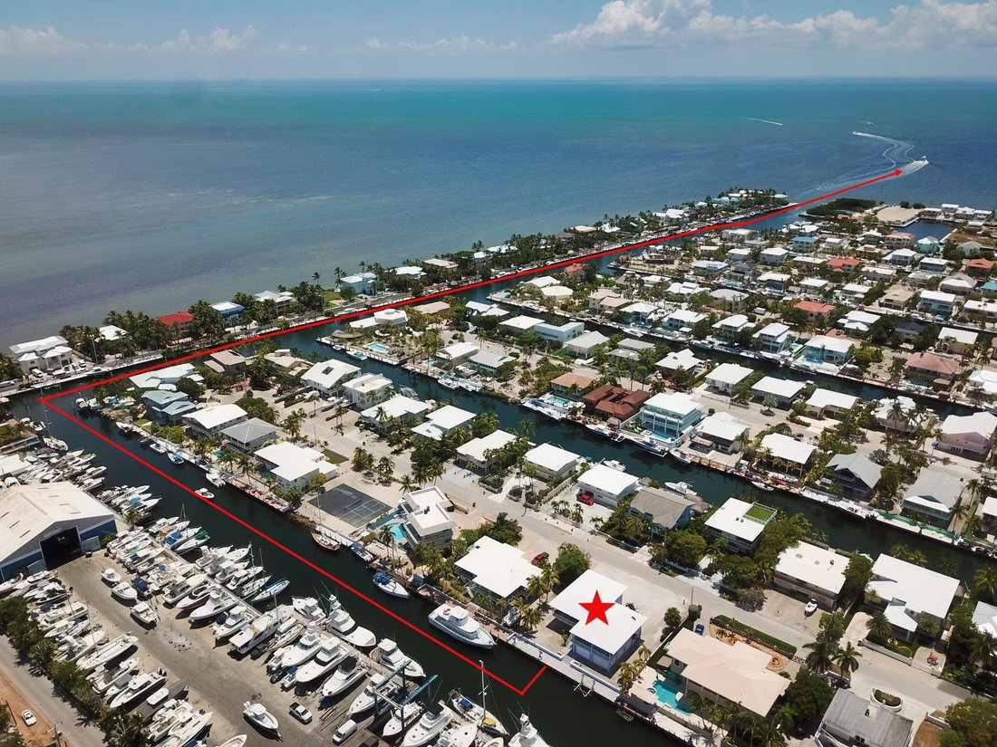 Casa en Key Colony Beach, Florida, Estados Unidos 2 - 18704800