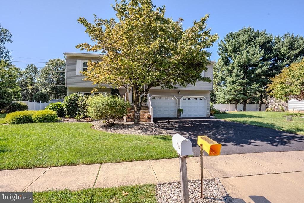 House in South Brunswick Township, New Jersey, United States 2 - 18702677