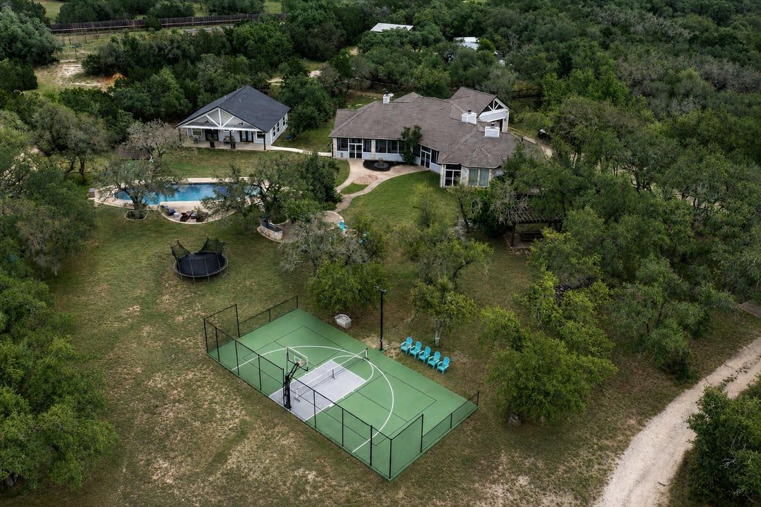 House in Dripping Springs, Texas, United States 2 - 18705525