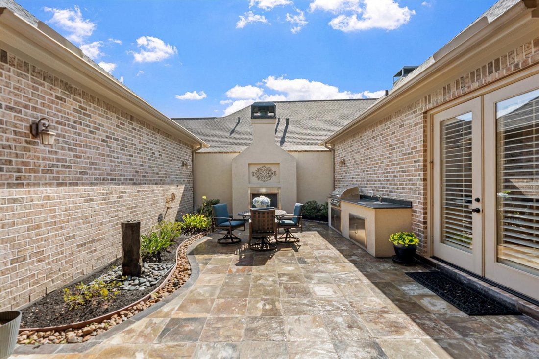 House in Houston, Texas, United States 5 - 18706550