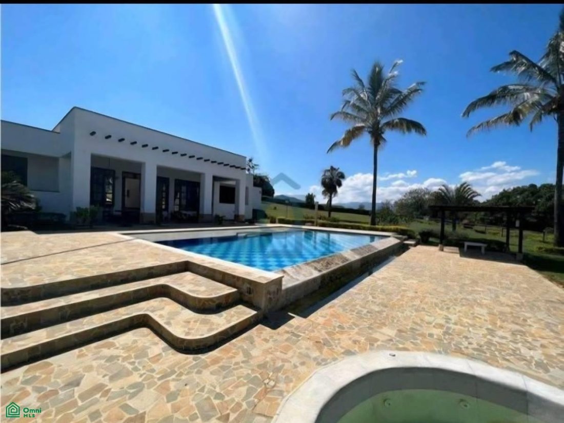 Condominio en Tarso, Antioquia, Colombia 4 - 17733264