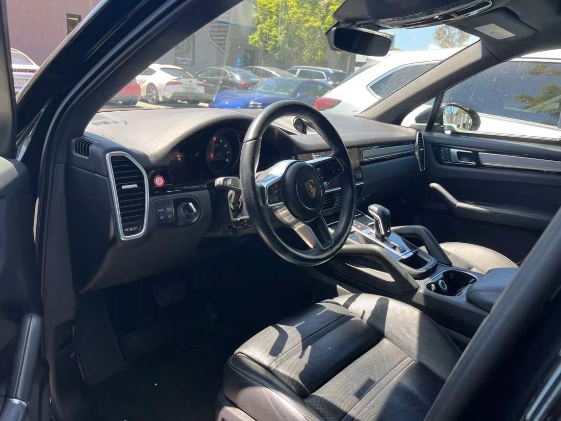 Suv in Costa Mesa, CA, United States 4 - 18707519
